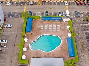 330 SE 2nd St 101G, Hallandale Beach FL 33009