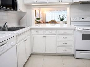 330 SE 2nd St 101G, Hallandale Beach FL 33009