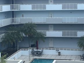 8251 NW 8th St 418, Miami FL 33126
