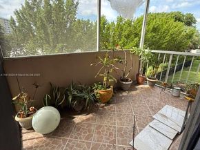 1200 Tallwood Ave 305, Hollywood FL 33021