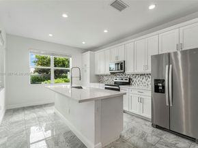 552 Parsons Way, Deerfield Beach FL 33442