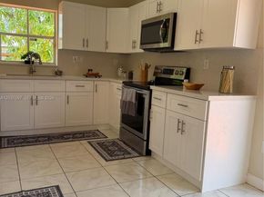 1107 NW 132nd Ct, Miami FL 33182