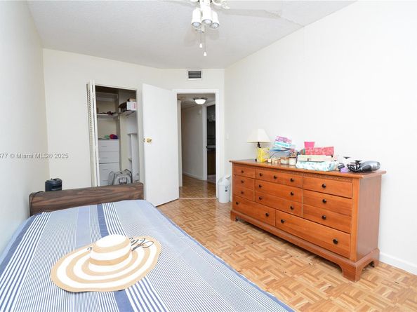 13935 SW 84th St 905, Miami FL 33183