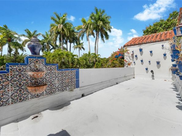 1624 Granada Blvd, Coral Gables FL 33134