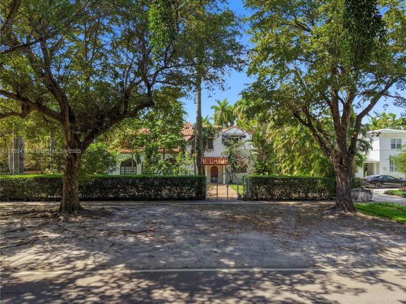 1624 Granada Blvd, Coral Gables FL 33134
