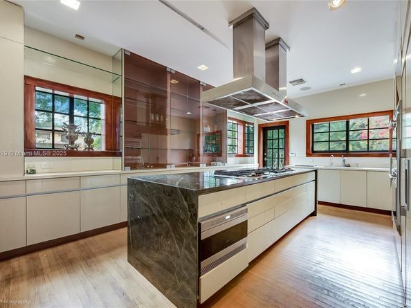 1624 Granada Blvd, Coral Gables FL 33134