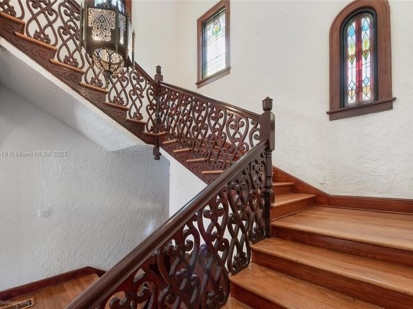 1624 Granada Blvd, Coral Gables FL 33134