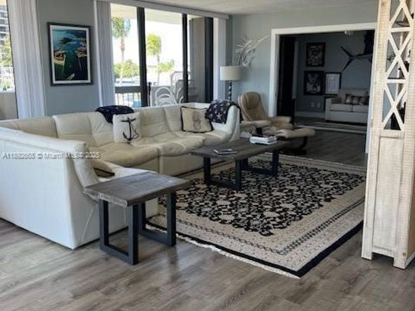 108 Lakeshore Dr 338, North Palm Beach FL 33408
