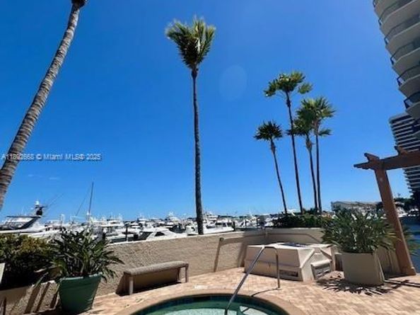 108 Lakeshore Dr 338, North Palm Beach FL 33408