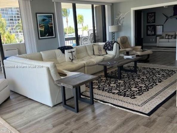 108 Lakeshore Dr 338, North Palm Beach FL 33408