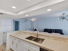 2655 Collins Ave 1407, Miami Beach FL 33140