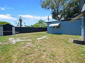 5614 Hope St, Hollywood FL 33021