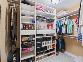 5614 Hope St, Hollywood FL 33021