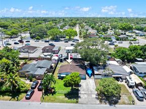 5614 Hope St, Hollywood FL 33021