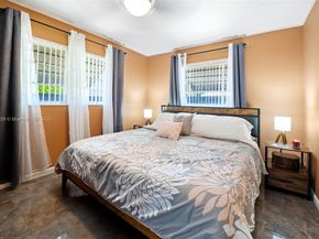 5614 Hope St, Hollywood FL 33021