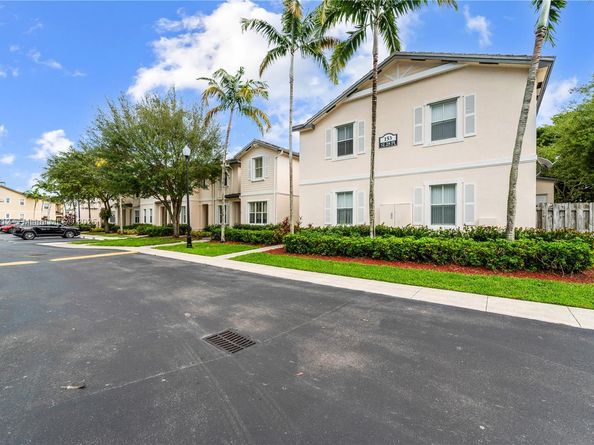 153 SE 28th Pl 7, Homestead FL 33033