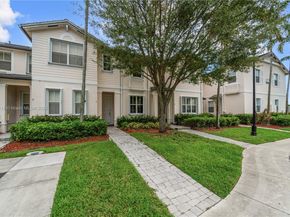 153 SE 28th Pl 7, Homestead FL 33033
