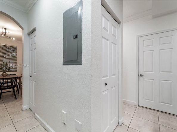 153 SE 28th Pl 7, Homestead FL 33033