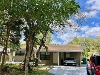 4731 SW 25th Ave