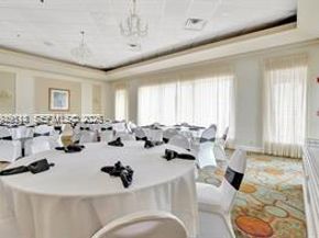 1532 Whitehall Dr 202, Davie FL 33324