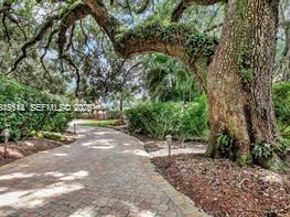 1532 Whitehall Dr 202, Davie FL 33324