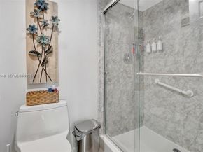 1532 Whitehall Dr 202, Davie FL 33324