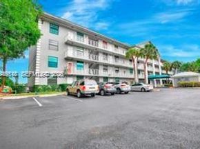 1532 Whitehall Dr 202, Davie FL 33324