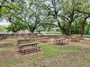 1532 Whitehall Dr 202, Davie FL 33324