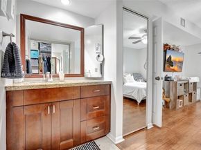 1532 Whitehall Dr 202, Davie FL 33324