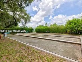 1532 Whitehall Dr 202, Davie FL 33324