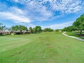 1532 Whitehall Dr 202, Davie FL 33324