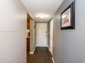 2860 Somerset Dr 210K, Lauderdale Lakes FL 33311