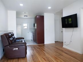 1821 Harding St, Hollywood FL 33020