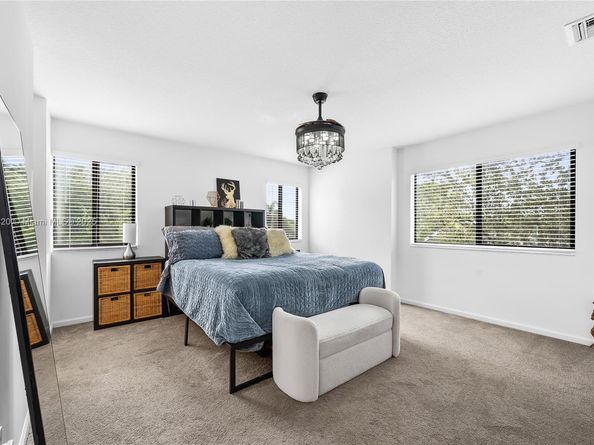 2184 NW 6th St, Fort Lauderdale FL 33311