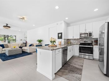 2184 NW 6th St