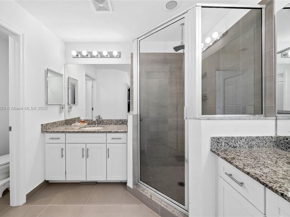 2184 NW 6th St, Fort Lauderdale FL 33311
