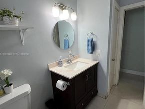 10382 SW 25th St, Miami FL 33165