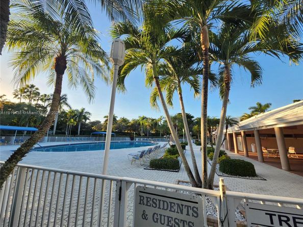 7852 Trent Dr 206, Tamarac FL 33321