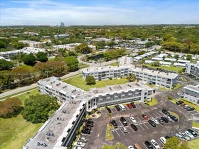 2200 Park Ln 306, Hollywood FL 33021