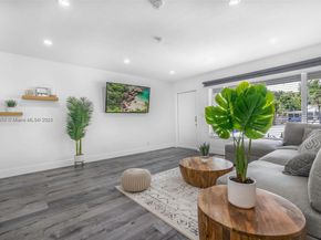 2718 Adams St, Hollywood FL 33020