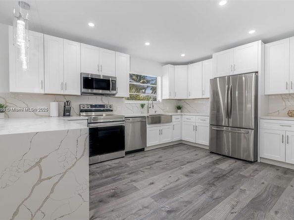 2718 Adams St, Hollywood FL 33020