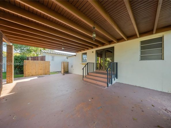 2725 SW 82nd Ave, Miami FL 33155