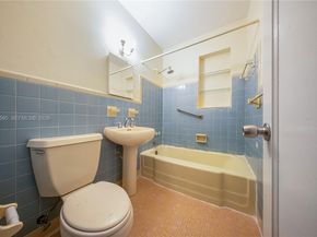 2725 SW 82nd Ave, Miami FL 33155