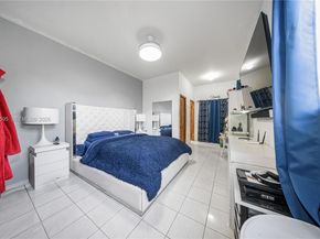 2725 SW 82nd Ave, Miami FL 33155