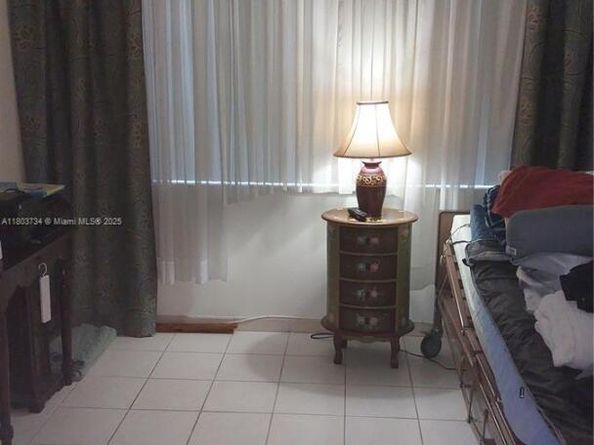 1400 Saint Charles Pl L4, Pembroke Pines FL 33026