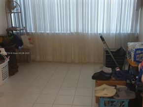 1400 Saint Charles Pl L4, Pembroke Pines FL 33026