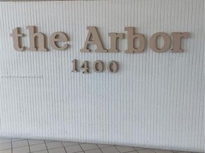 1400 Saint Charles Pl L4, Pembroke Pines FL 33026