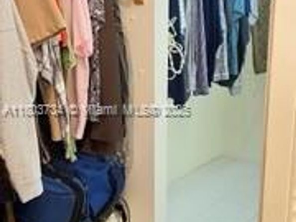 1400 Saint Charles Pl L4, Pembroke Pines FL 33026