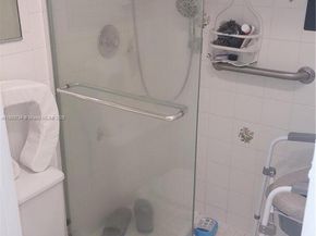 1400 Saint Charles Pl L4, Pembroke Pines FL 33026