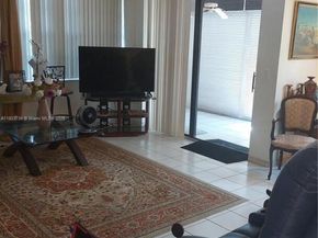 1400 Saint Charles Pl L4, Pembroke Pines FL 33026